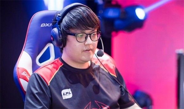 EDG力克KT,Ming线上压制力十足焦点之战淘汰赛,锁定晋级资格 EDG力克KT,Ming线上压制力十足焦点之战淘汰赛,锁定晋级资格