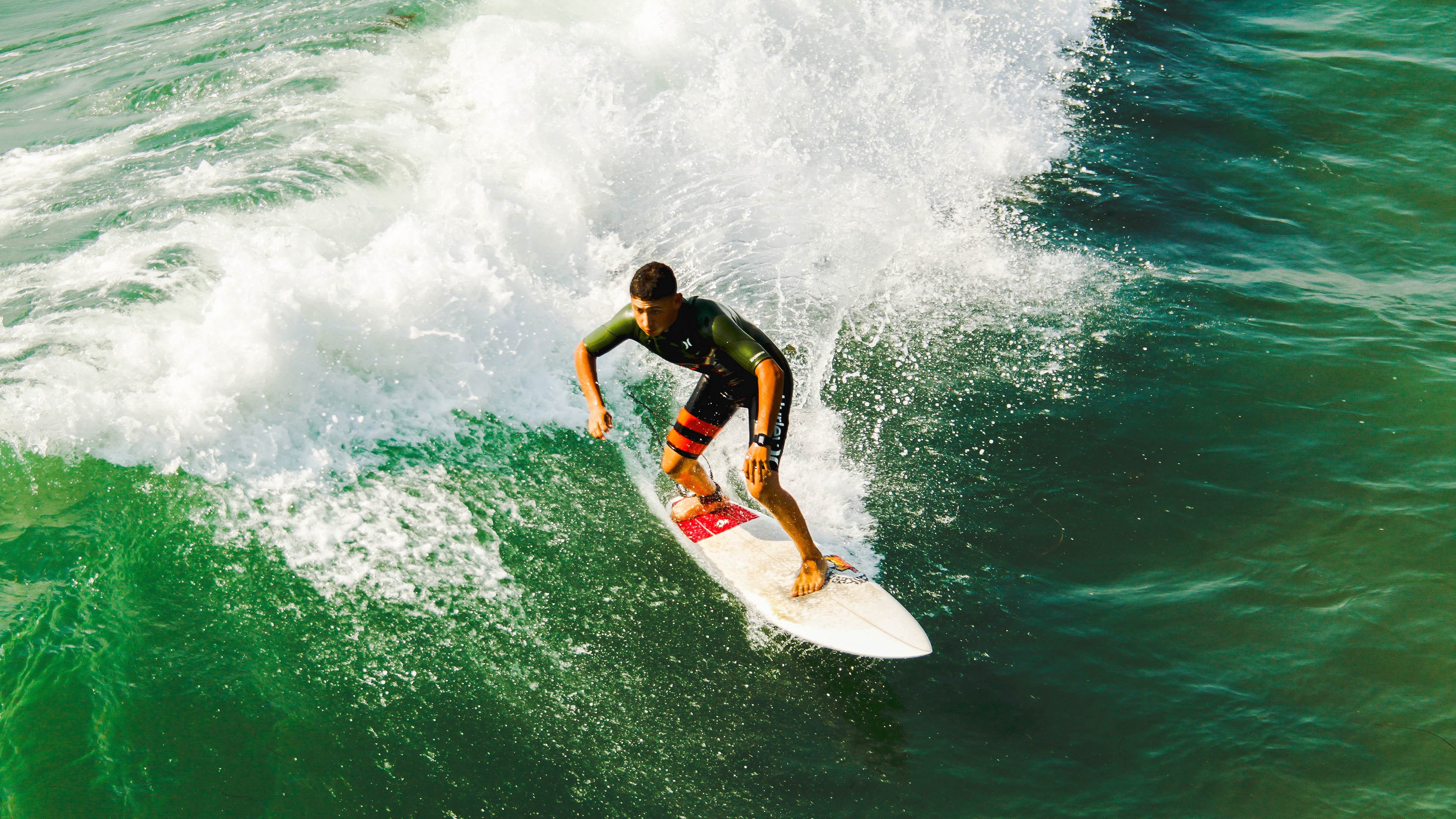 戈麦斯独舞圣马梅斯,一场统治级表演如何让毕尔巴鄂碾碎乌拉圭人的铁壁防线