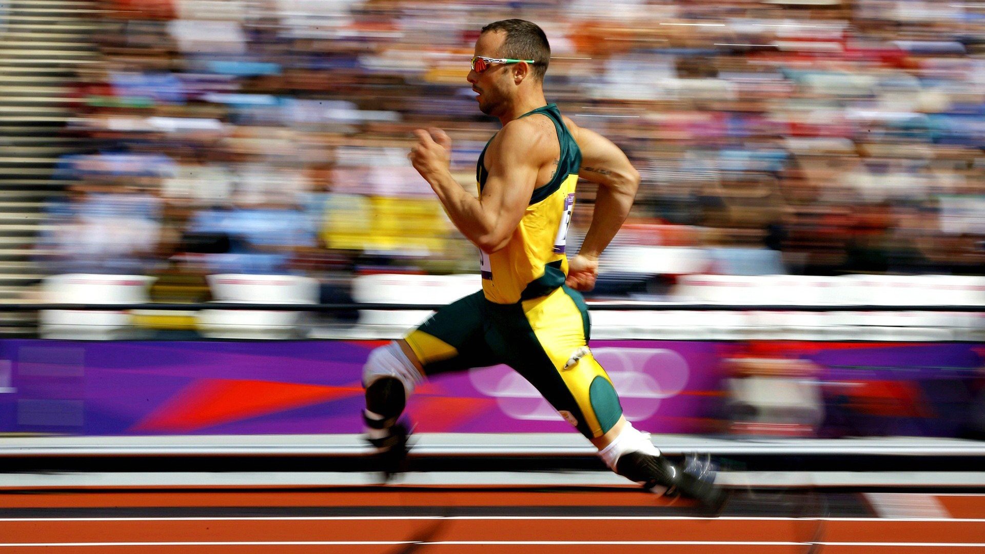 苏格兰制霸秘鲁赛场，阿什拉夫F1街道赛接管比赛—跨界体育的激情与奇迹