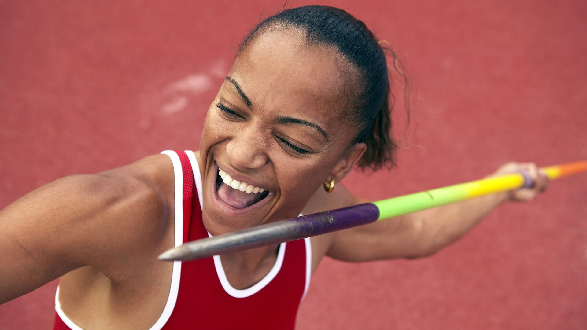 当文班亚马隔扣了阿隆索？从NBA总决赛到欧国联，看体育世界的降维打击与跨界隐喻